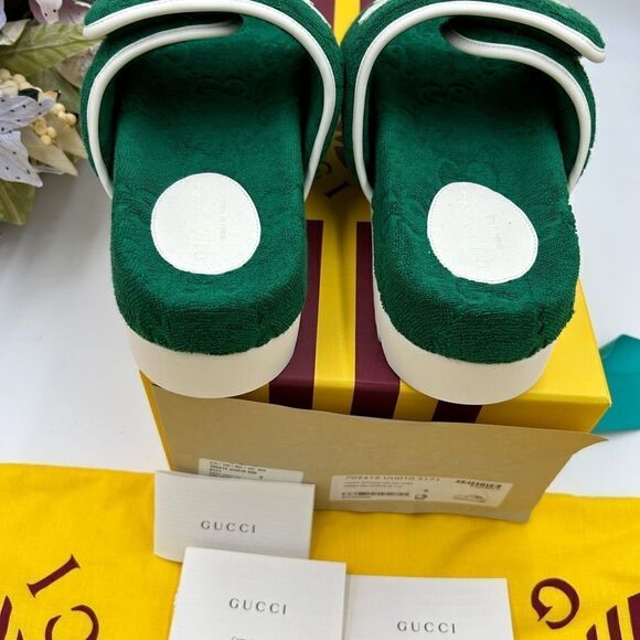 Men’s Gucci X Adidas, GG monogram, limited edition slides size 8, made i… - Picture 7 of 10